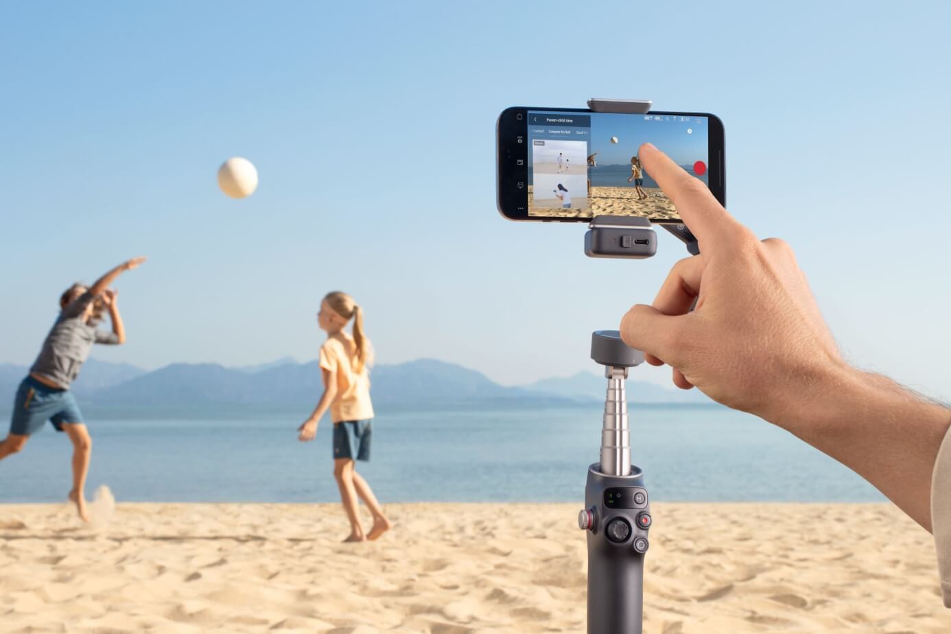 Handheld Shooting Device Q8 Pro | with Multi-functional Tracking Module